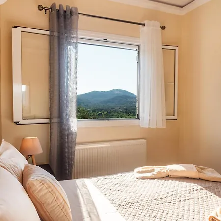 Sea And Mountain House Ii Apartman